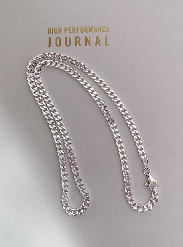 Bred pansarkedja I silver.