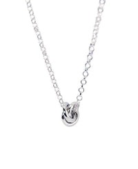silverhalsband med liten knut