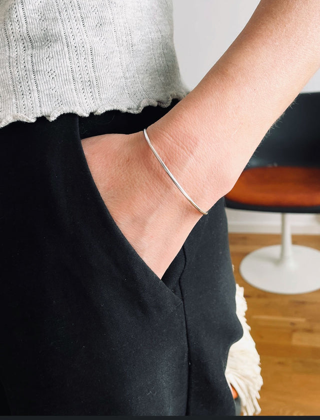 Plain Round Cuff Thin, armband silver