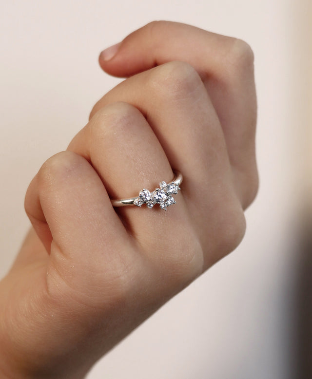 Celine Ehering / Verlobungsring, Diamanten Nest 0,36 ct