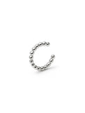 ear cuff i silver med små silverkulor. 