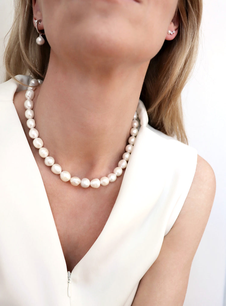 Pearl Necklace Baroque Pearls, Large