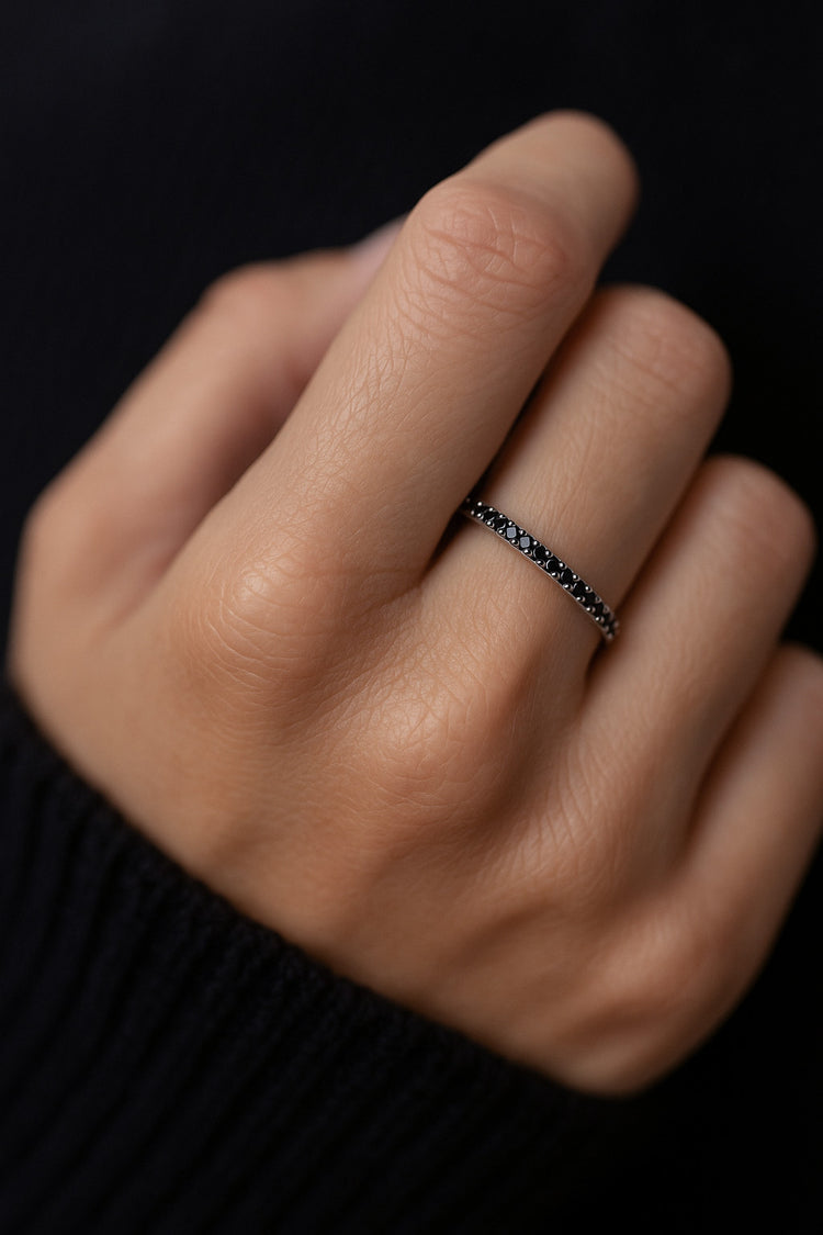 Elise Eternity Diamantring, svarta diamanter 0,27 ct.