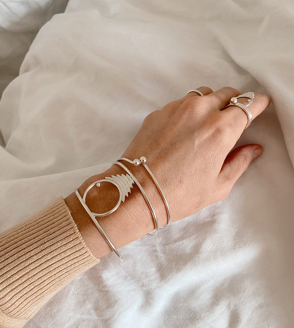THE JOURNEY Cuff armband silver - Mila Silver