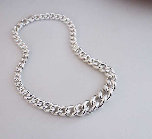 Mega Chunky Curb Chain halsband - kedjehalsband av modell Pansar. 
